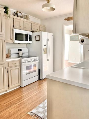 2814 Suncrest Drive, Dalton, GA 30720