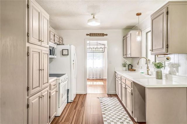 2814 Suncrest Drive, Dalton, GA 30720