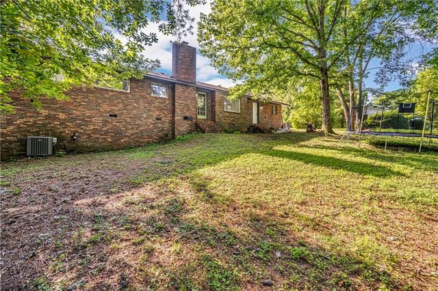 2814 Suncrest Drive, Dalton, GA 30720