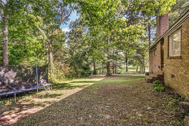 2814 Suncrest Drive, Dalton, GA 30720