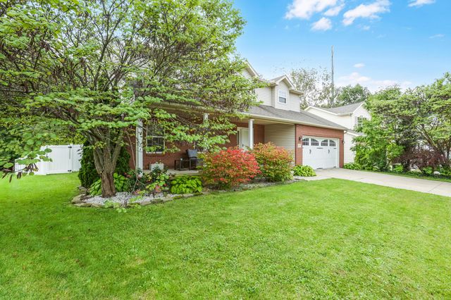 157 Shaleridge Drive, Pataskala, OH 43062