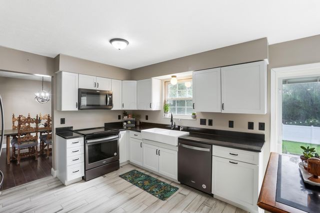 157 Shaleridge Drive, Pataskala, OH 43062