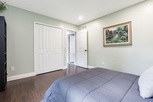 157 Shaleridge Drive, Pataskala, OH 43062