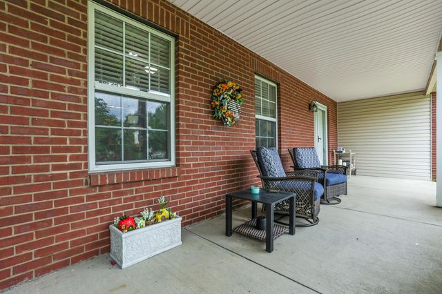 157 Shaleridge Drive, Pataskala, OH 43062