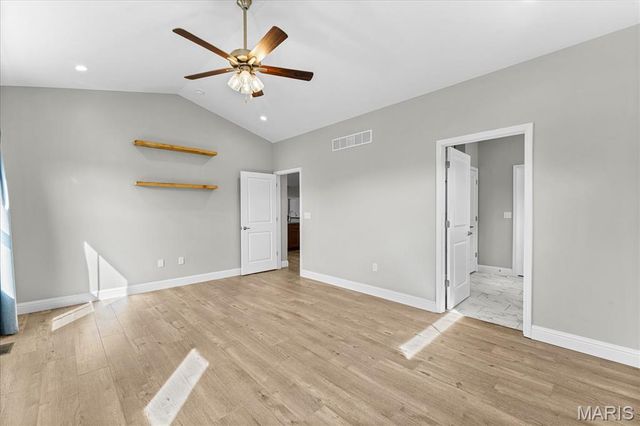 224 Meridian Oaks Drive, Glen Carbon, IL 62034