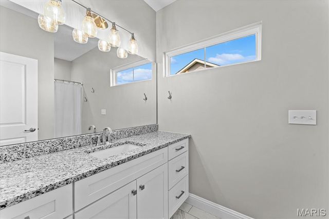 224 Meridian Oaks Drive, Glen Carbon, IL 62034