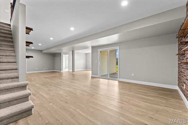 224 Meridian Oaks Drive, Glen Carbon, IL 62034
