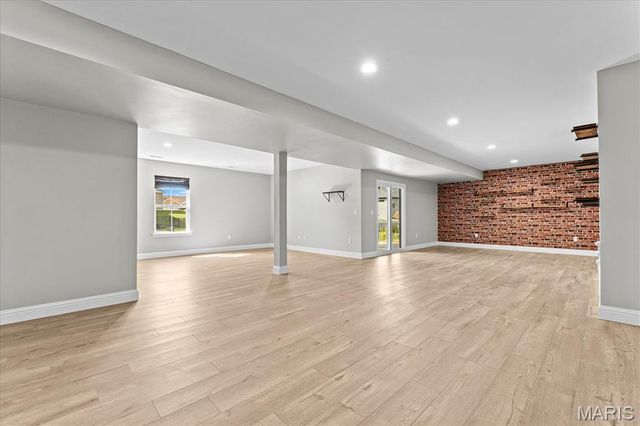224 Meridian Oaks Drive, Glen Carbon, IL 62034