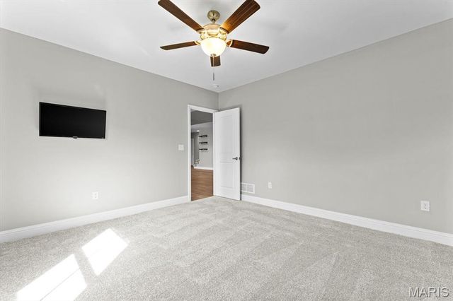 224 Meridian Oaks Drive, Glen Carbon, IL 62034