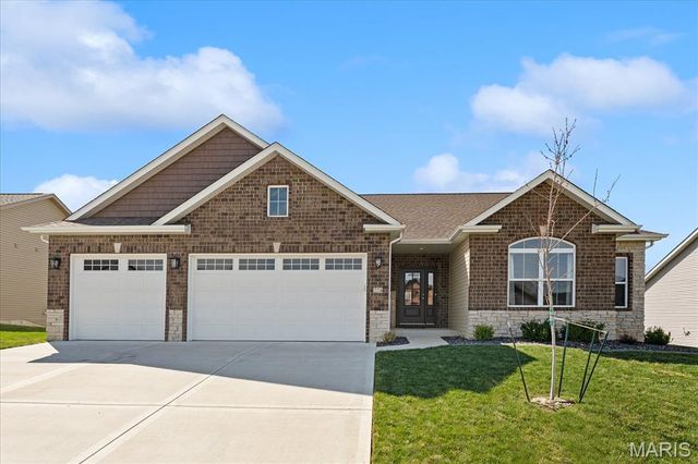 224 Meridian Oaks Drive, Glen Carbon, IL 62034