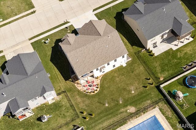 224 Meridian Oaks Drive, Glen Carbon, IL 62034