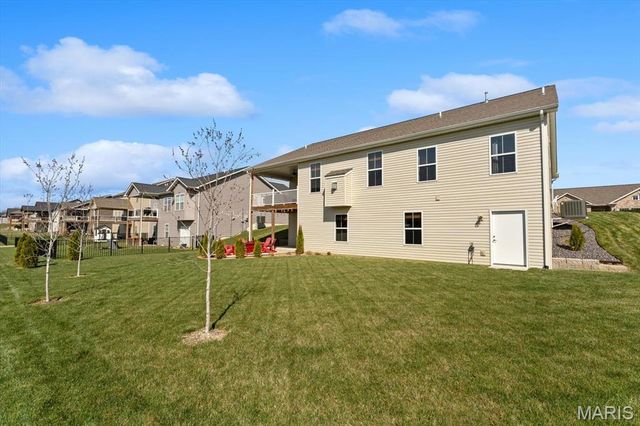 224 Meridian Oaks Drive, Glen Carbon, IL 62034