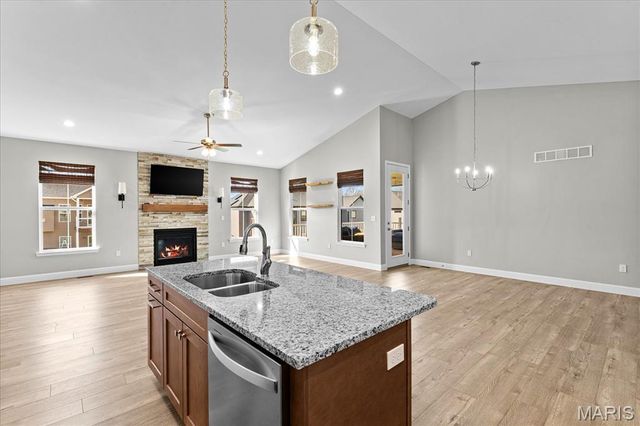 224 Meridian Oaks Drive, Glen Carbon, IL 62034