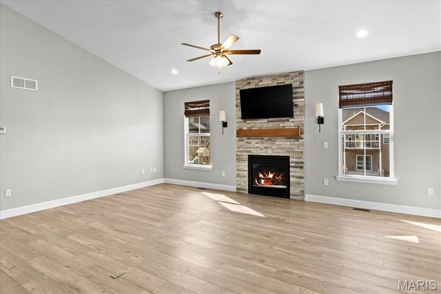 224 Meridian Oaks Drive, Glen Carbon, IL 62034