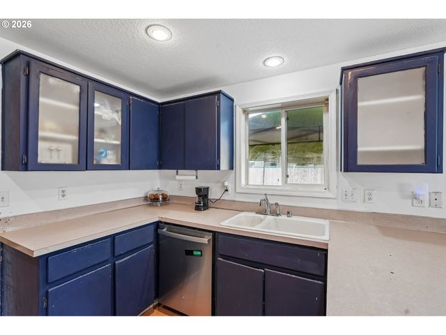 504 Se 5TH St, Battle Ground, WA 98604