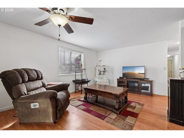 504 Se 5TH St, Battle Ground, WA 98604
