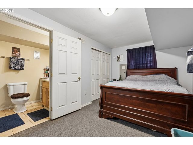 504 Se 5TH St, Battle Ground, WA 98604