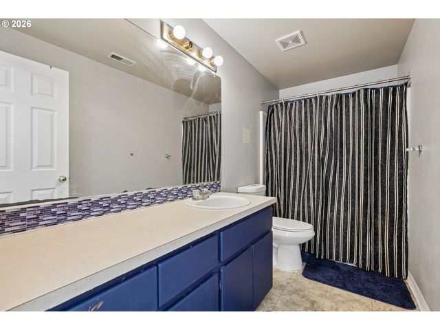 504 Se 5TH St, Battle Ground, WA 98604