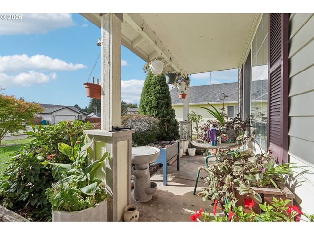 504 Se 5TH St, Battle Ground, WA 98604