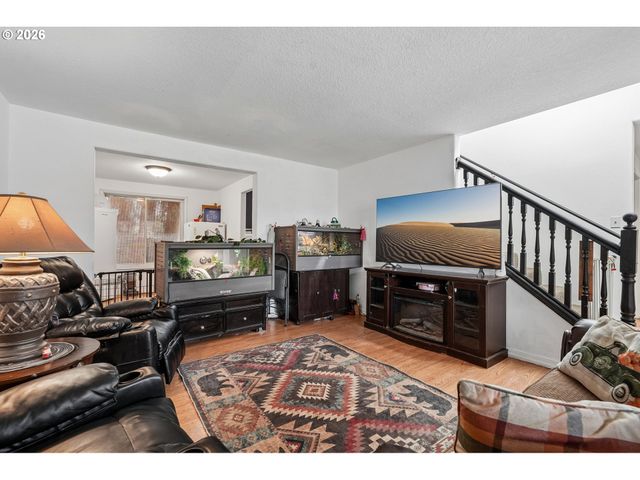 504 Se 5TH St, Battle Ground, WA 98604