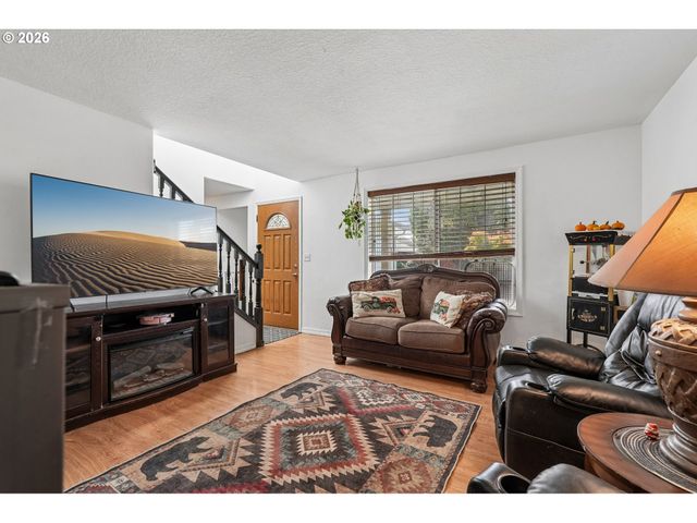 504 Se 5TH St, Battle Ground, WA 98604
