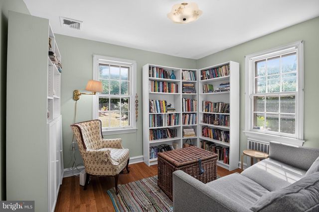 220 HICKORY LN, Haddonfield, NJ 08033