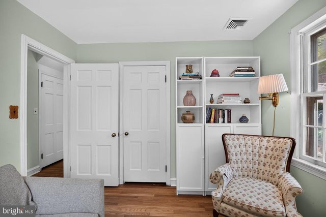 220 HICKORY LN, Haddonfield, NJ 08033