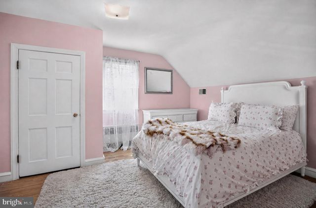 220 HICKORY LN, Haddonfield, NJ 08033