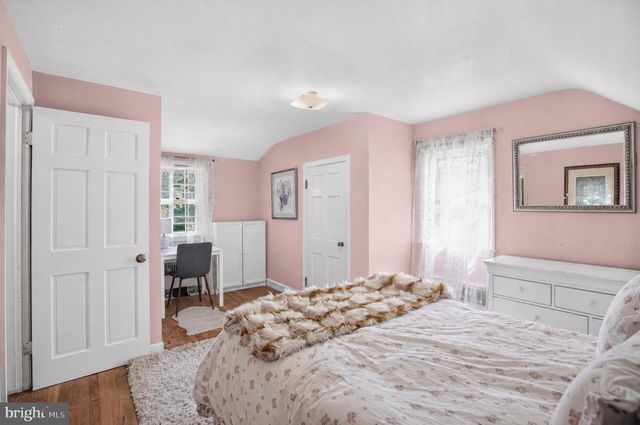 220 HICKORY LN, Haddonfield, NJ 08033