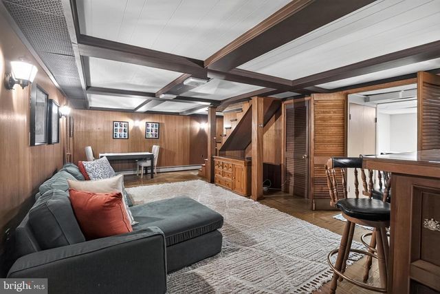 220 HICKORY LN, Haddonfield, NJ 08033