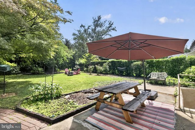 220 HICKORY LN, Haddonfield, NJ 08033