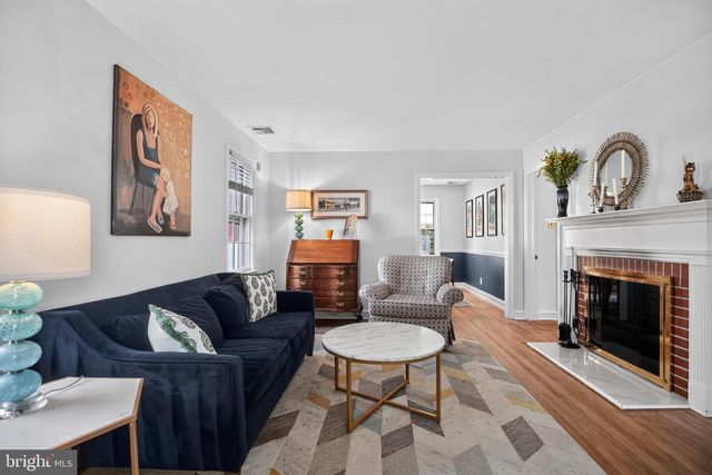 220 HICKORY LN, Haddonfield, NJ 08033