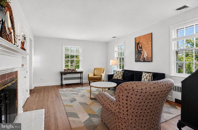 220 HICKORY LN, Haddonfield, NJ 08033