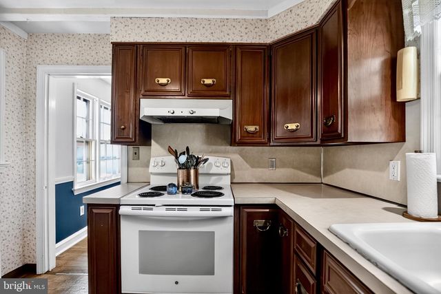 220 HICKORY LN, Haddonfield, NJ 08033