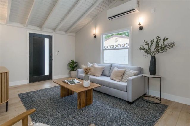 3149 Garden Avenue, Los Angeles, CA 90039