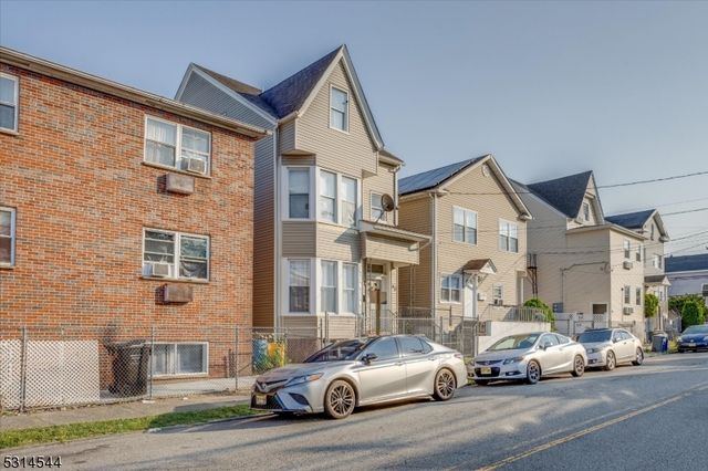 92 Bloomfield Ave, Paterson City, NJ 07503