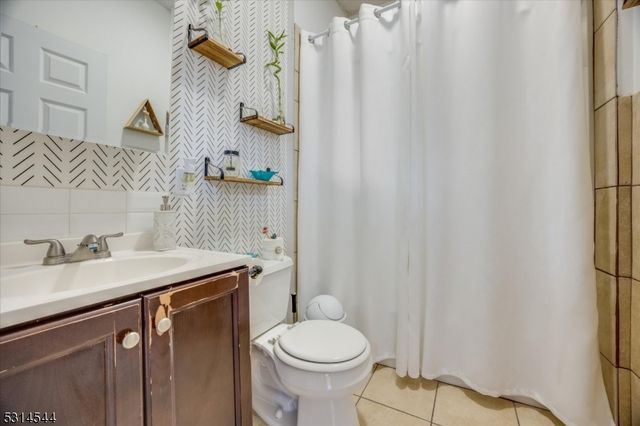 92 Bloomfield Ave, Paterson City, NJ 07503