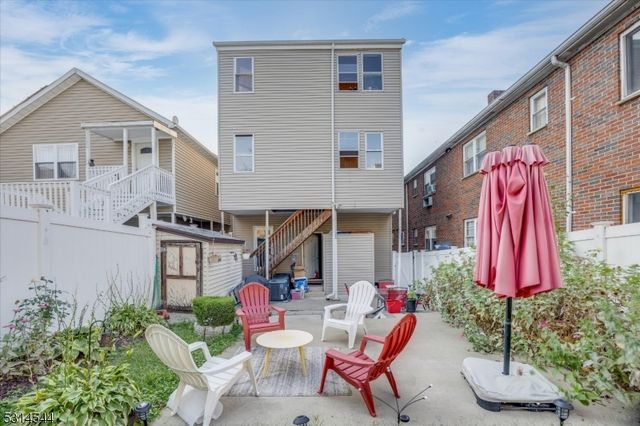 92 Bloomfield Ave, Paterson City, NJ 07503