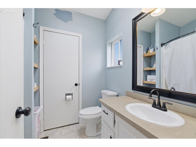 1655 S ELM St 428, Canby, OR 97013