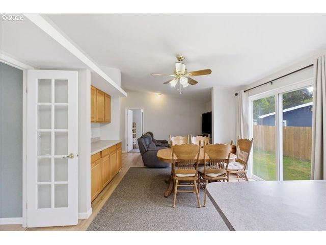 1655 S ELM St 428, Canby, OR 97013