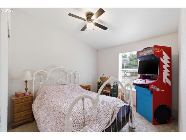 1655 S ELM St 428, Canby, OR 97013