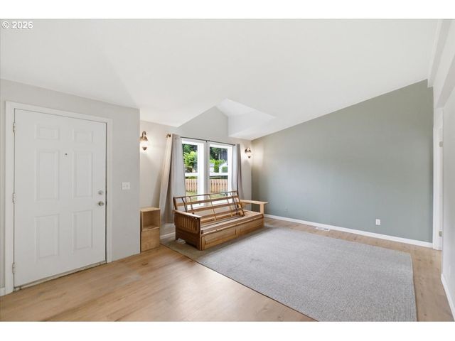 1655 S ELM St 428, Canby, OR 97013