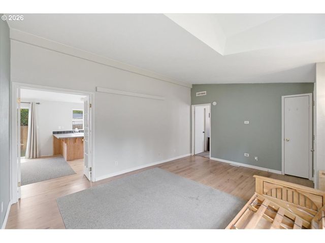 1655 S ELM St 428, Canby, OR 97013