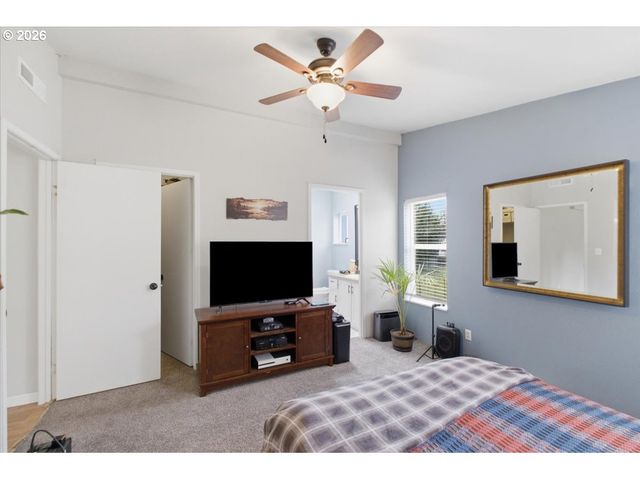 1655 S ELM St 428, Canby, OR 97013