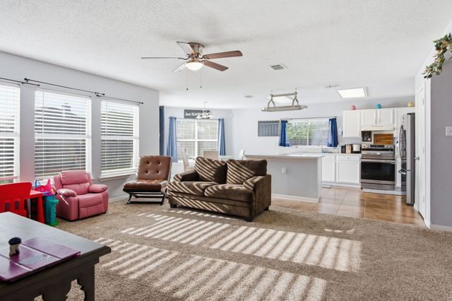 329 Beechwood Lane, Cedar Hill, TX 75104