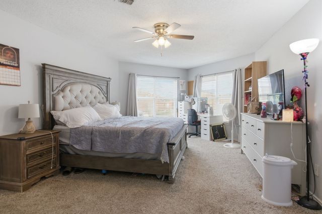 329 Beechwood Lane, Cedar Hill, TX 75104