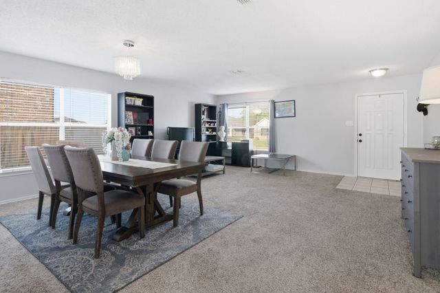 329 Beechwood Lane, Cedar Hill, TX 75104