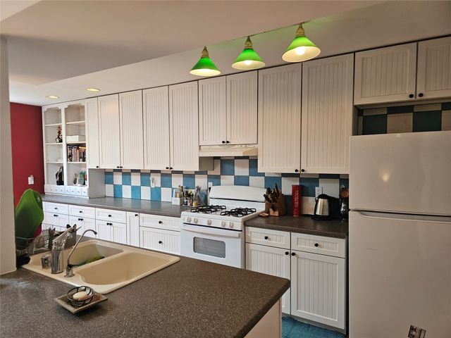 2311 Calle Brocha, Santa Fe, NM 87505