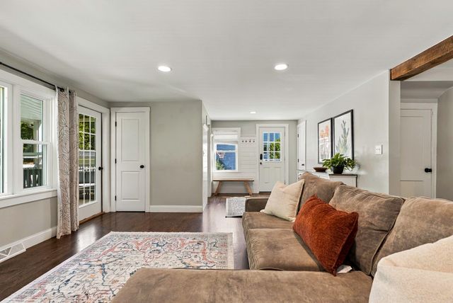 34 Audrea Rd, Framingham, MA 01701
