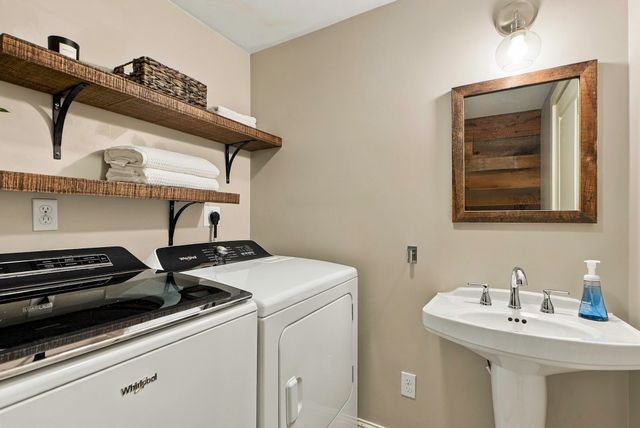 34 Audrea Rd, Framingham, MA 01701